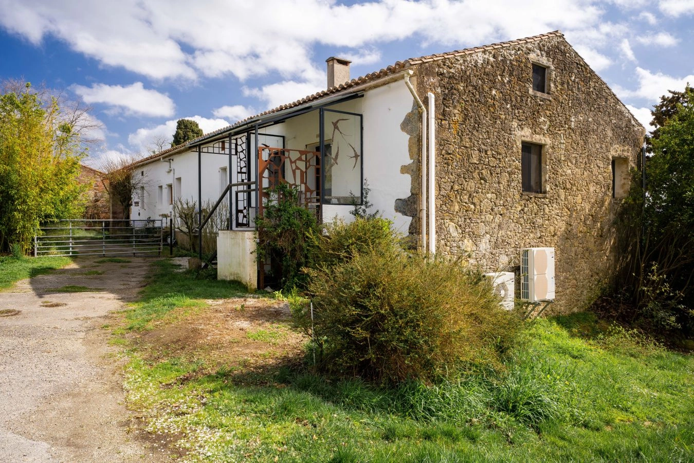 Ferme Lauragaise r&eacute;nov&eacute;e - Vue Pyr&eacute;n&eacute;es