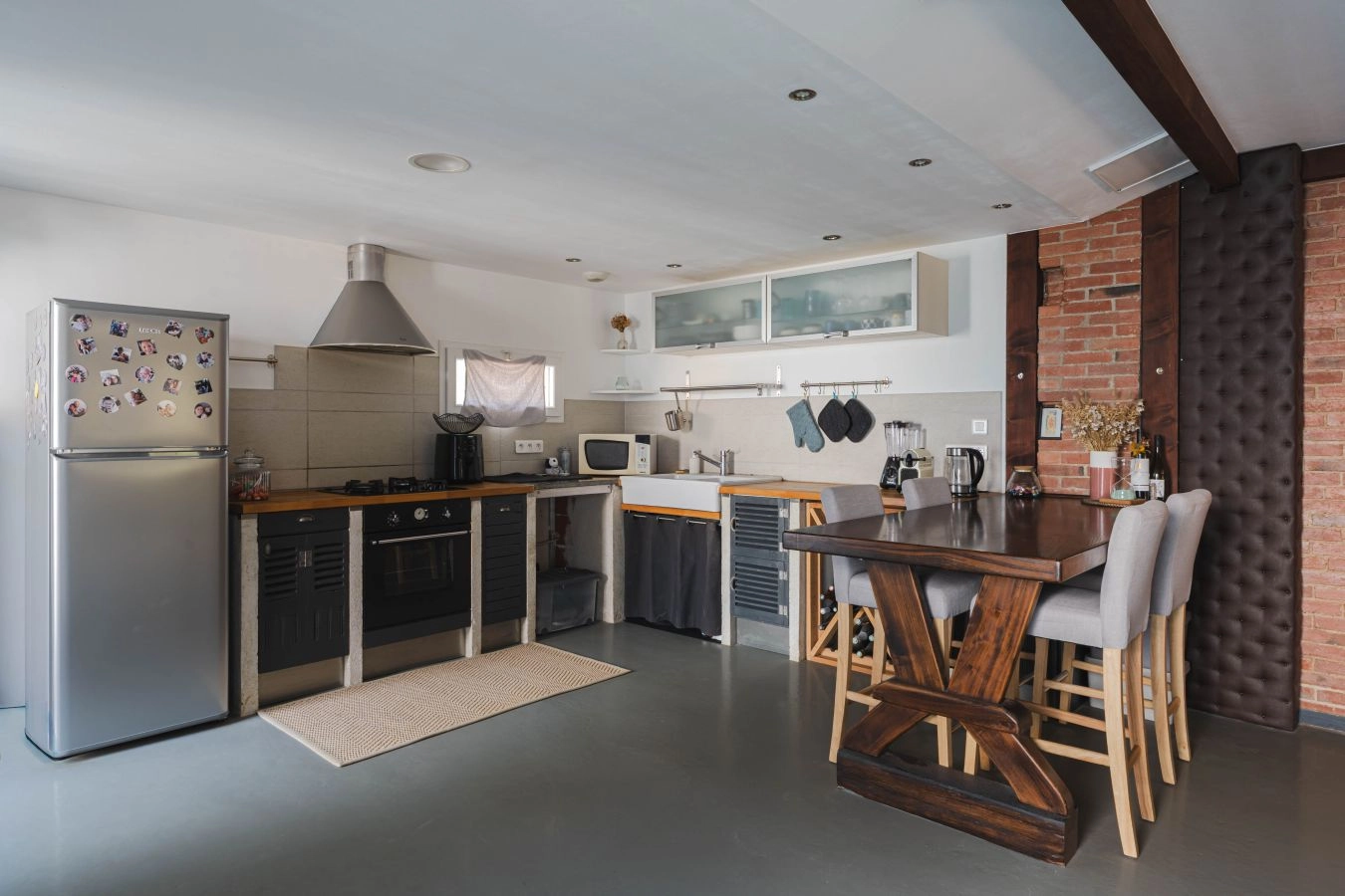  Maison r&eacute;nov&eacute;e avec joli ext&eacute;rieur intimiste