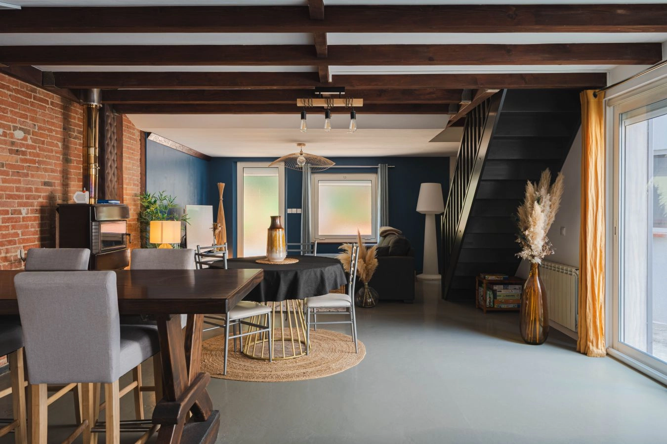  Maison r&eacute;nov&eacute;e avec joli ext&eacute;rieur intimiste