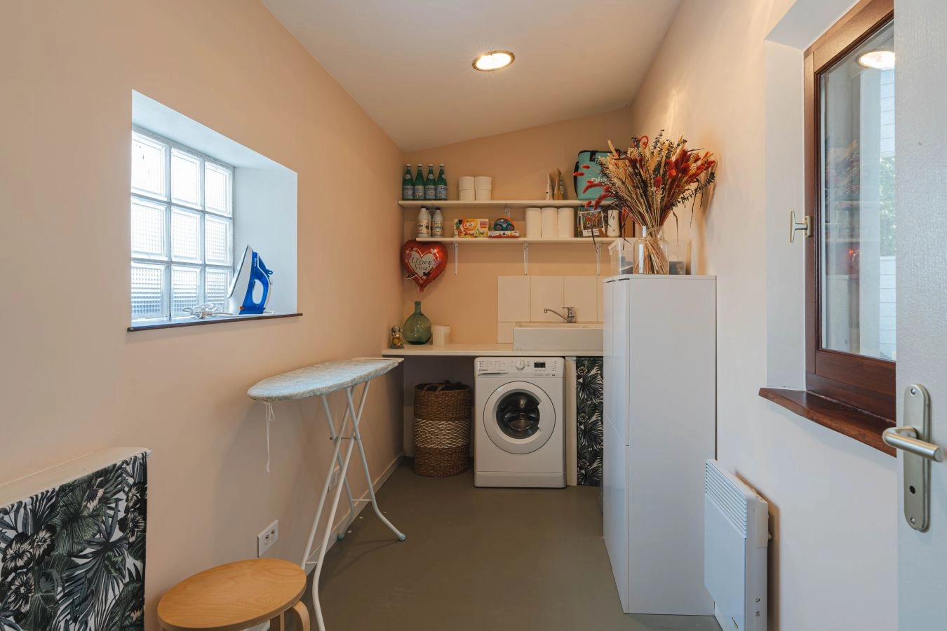  Maison r&eacute;nov&eacute;e avec joli ext&eacute;rieur intimiste