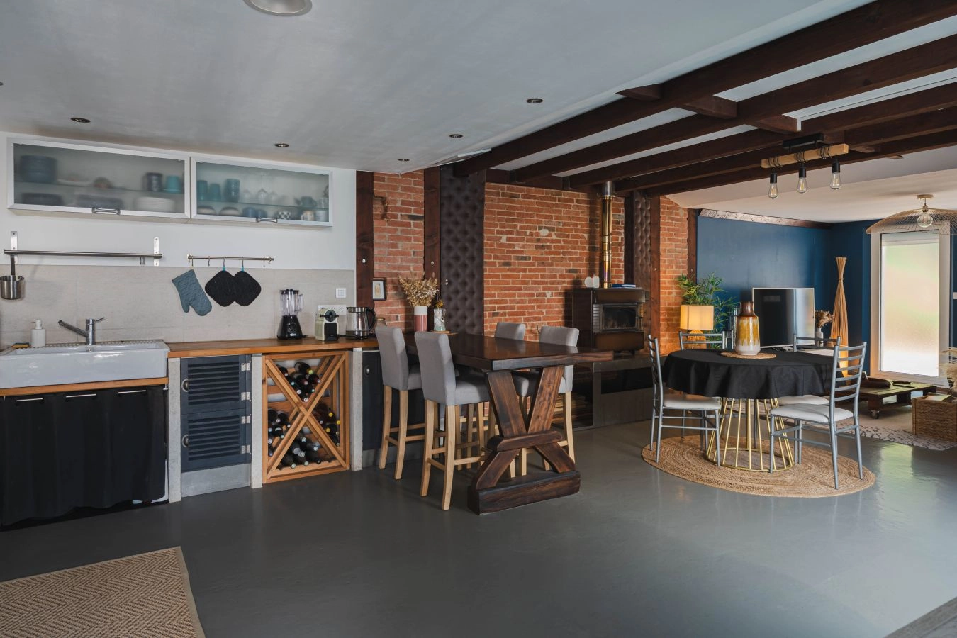  Maison r&eacute;nov&eacute;e avec joli ext&eacute;rieur intimiste
