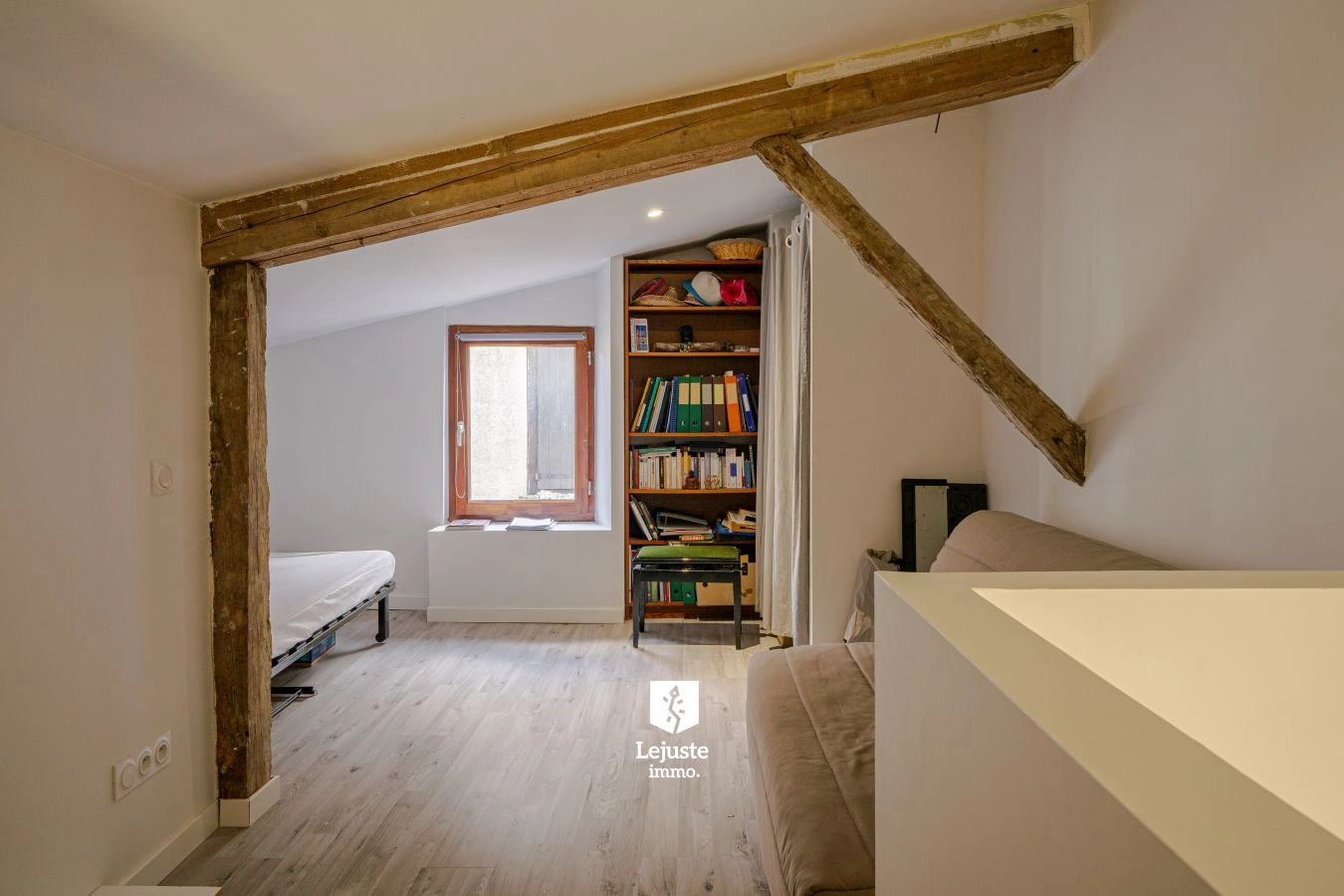 Maison de ville enti&egrave;rement r&eacute;nov&eacute;e