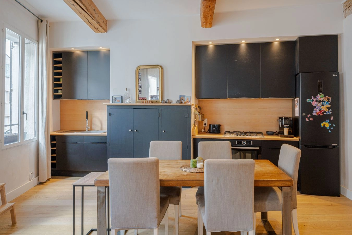  Maison de ville r&eacute;nov&eacute;e avec suite parentale