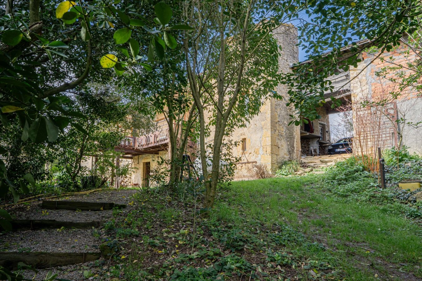 Ferme Lauragaise r&eacute;nov&eacute;e - Vue Pyr&eacute;n&eacute;es