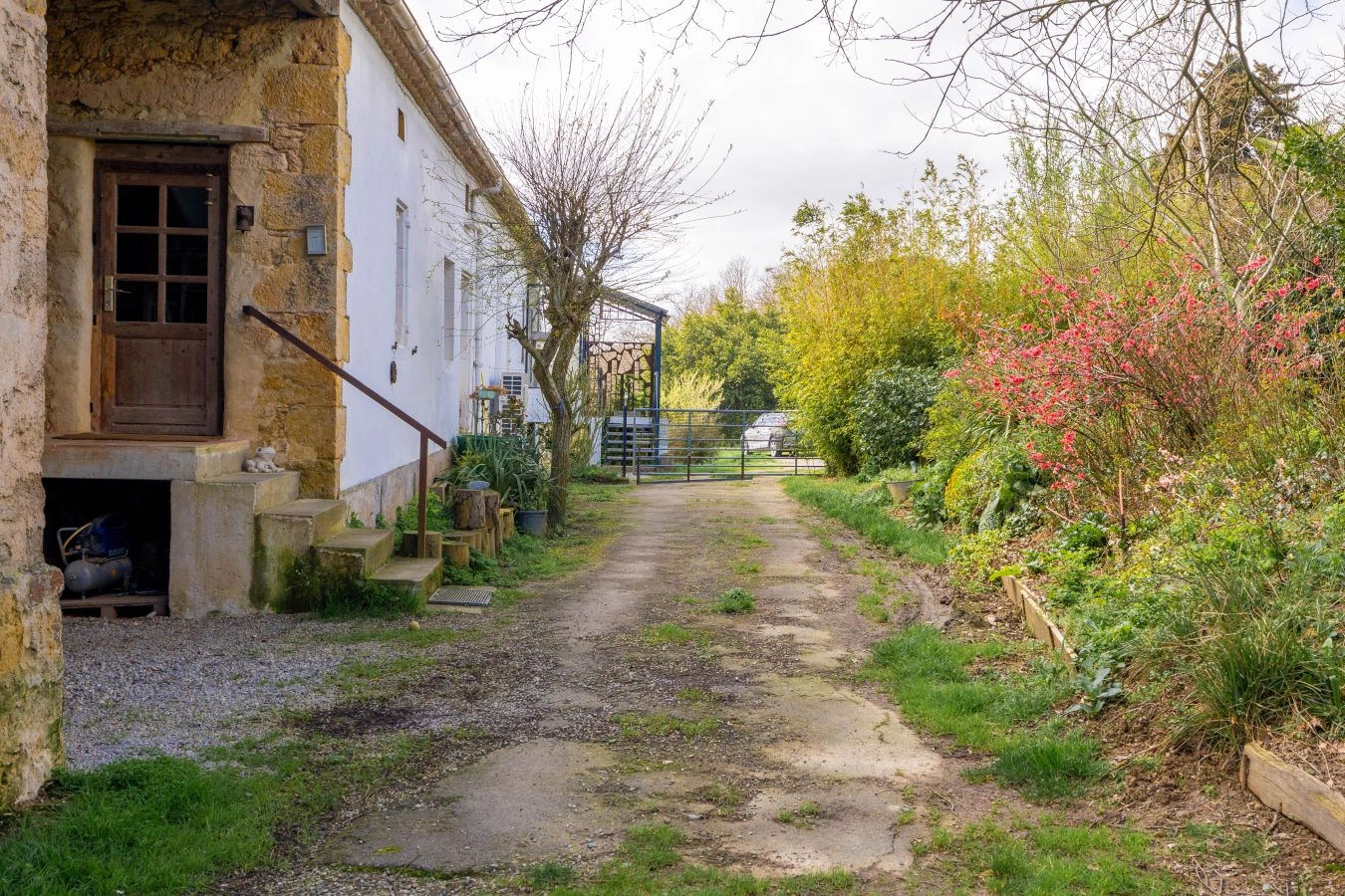 Ferme Lauragaise r&eacute;nov&eacute;e - Vue Pyr&eacute;n&eacute;es