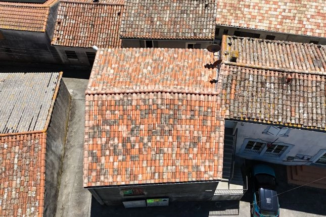  Grange en pierres au coeur du village