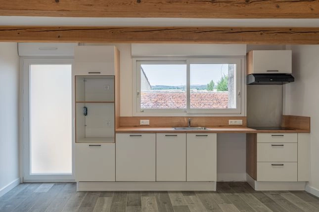 Maison de village enti&egrave;rement r&eacute;nov&eacute;e